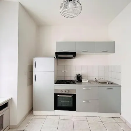 Appartement 1 Chambre Rue Faubourg De Besancon Montbéliard Buitenkant foto
