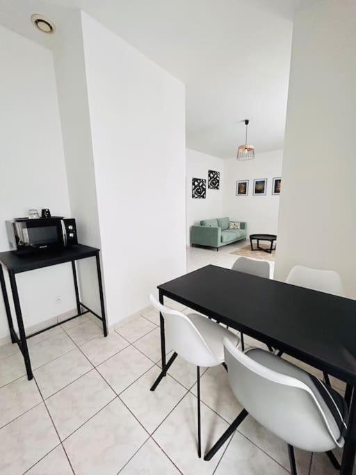 1 Rue Faubourg De Besancon
